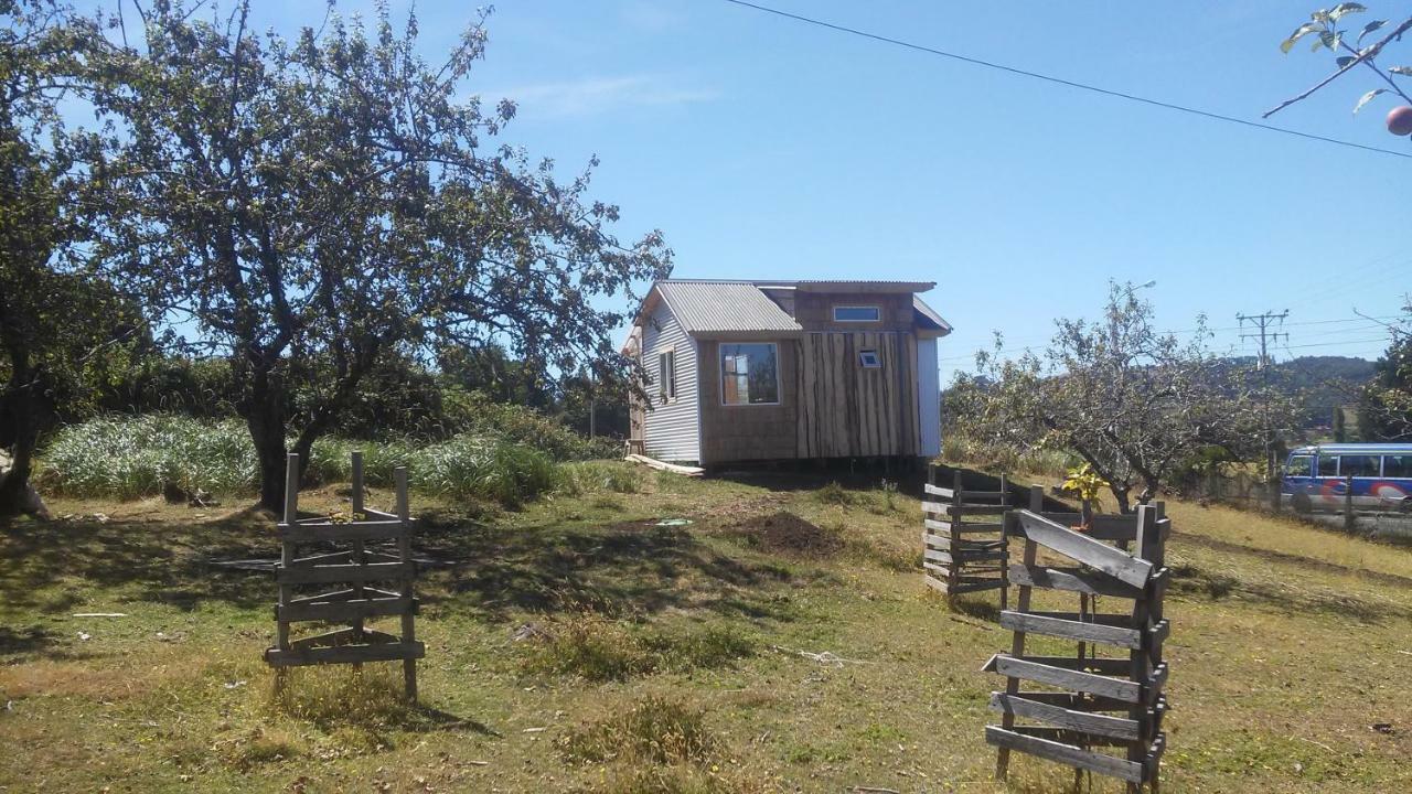 La Petite Cabane De Putemun Villa Castro Exterior photo